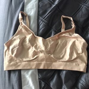 XL wireless maternity bra